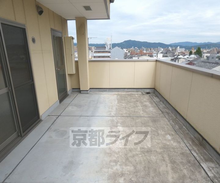 京都府京都市上京区元誓願寺通千本東入元4丁目の賃貸マンションの内装