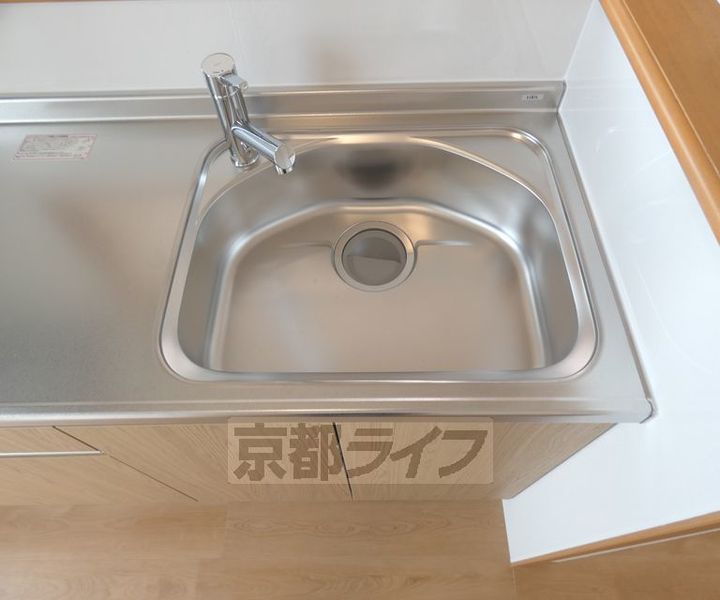 京都府京都市上京区元誓願寺通千本東入元4丁目の賃貸マンションのキッチン