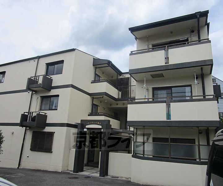 ソルレヴェンテ奥村202の外観