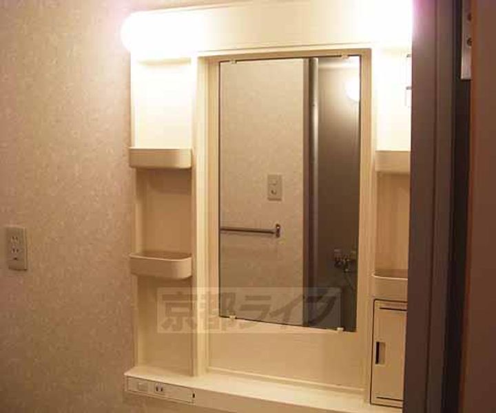 ソルレヴェンテ奥村202の内装