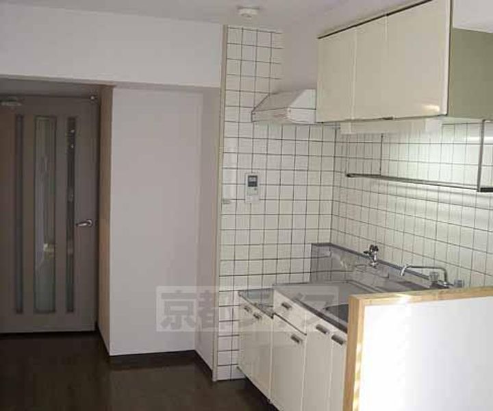 ソルレヴェンテ奥村202の居間