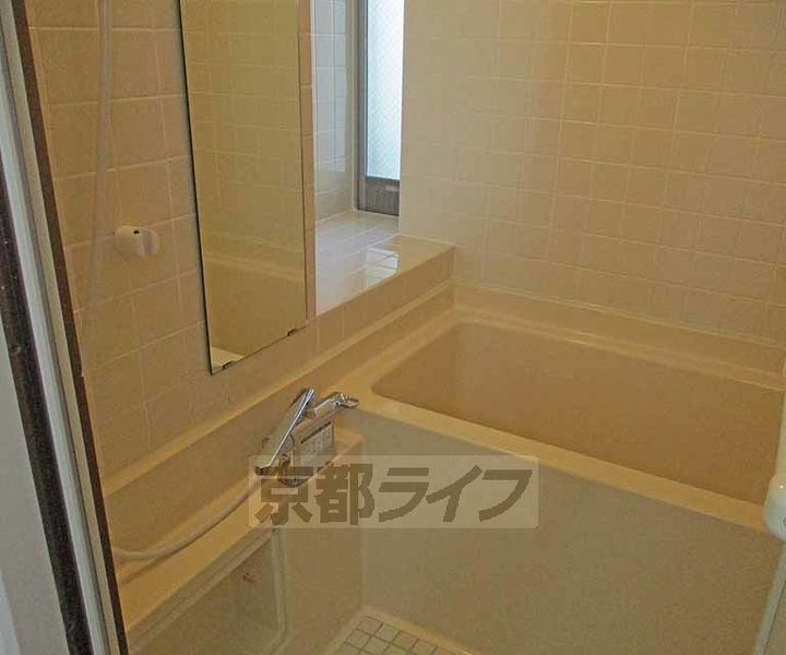 ツインクルコート桂Ⅰ302の風呂