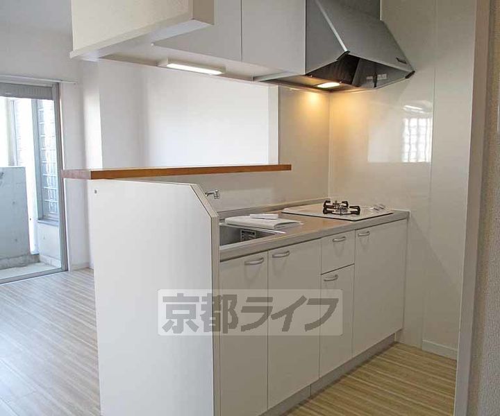 ツインクルコート桂Ⅰ302の居間