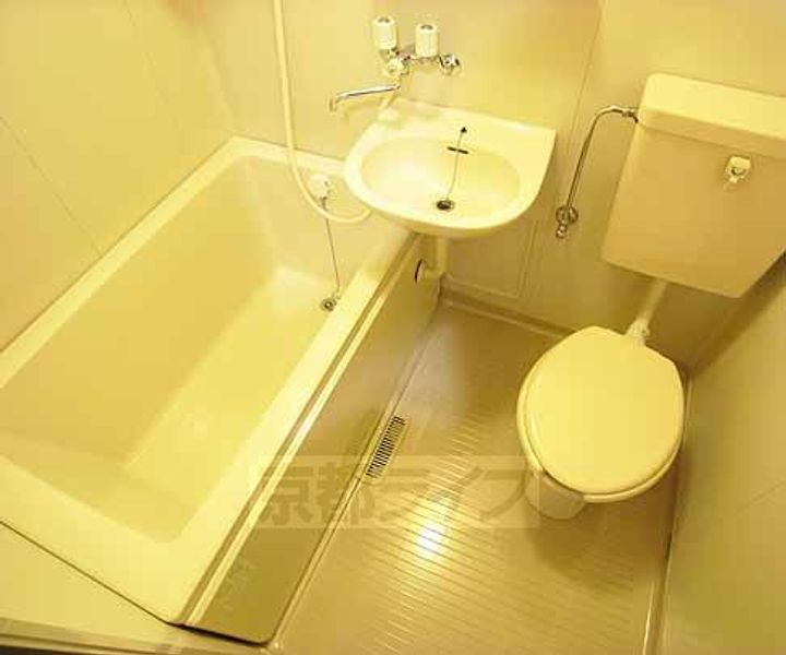 京都府京都市西京区嵐山樋ノ上町の賃貸マンションの風呂