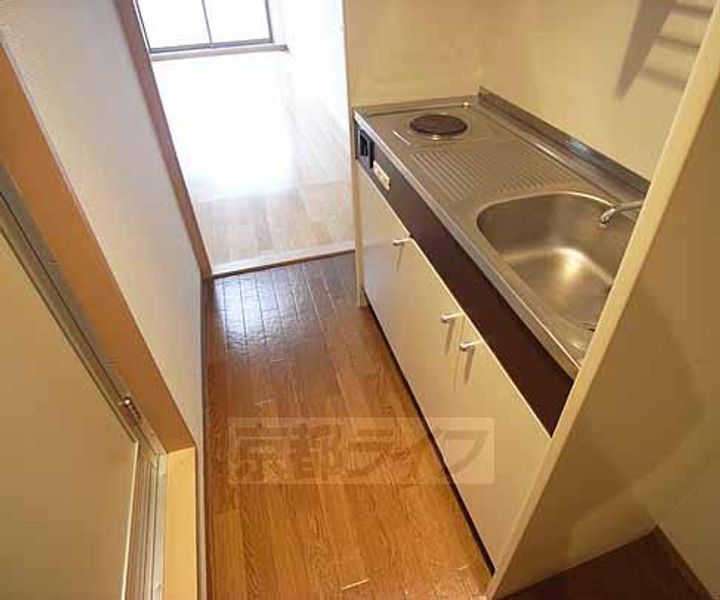 京都府京都市西京区嵐山樋ノ上町の賃貸マンションのキッチン