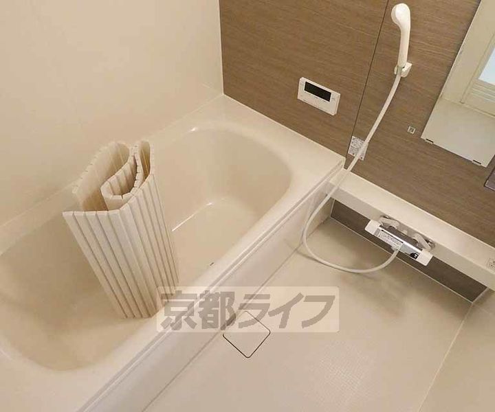 京都府京都市伏見区桃山町因幡の賃貸アパートの風呂