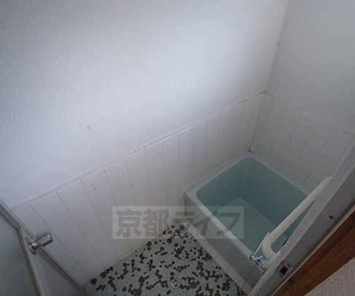 京都府京都市西京区樫原久保町の賃貸アパートの風呂