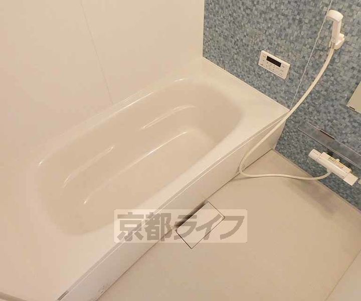 京都府京都市伏見区下中町の賃貸アパートの風呂