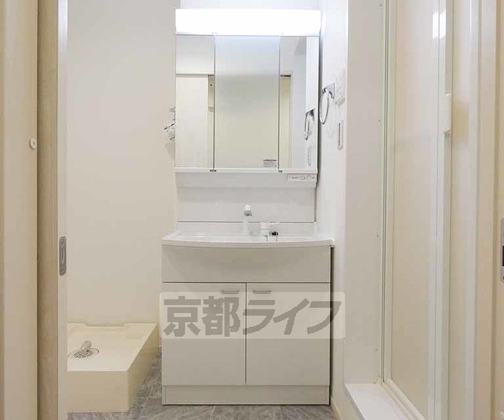 京都府京都市伏見区下中町の賃貸アパートの内装