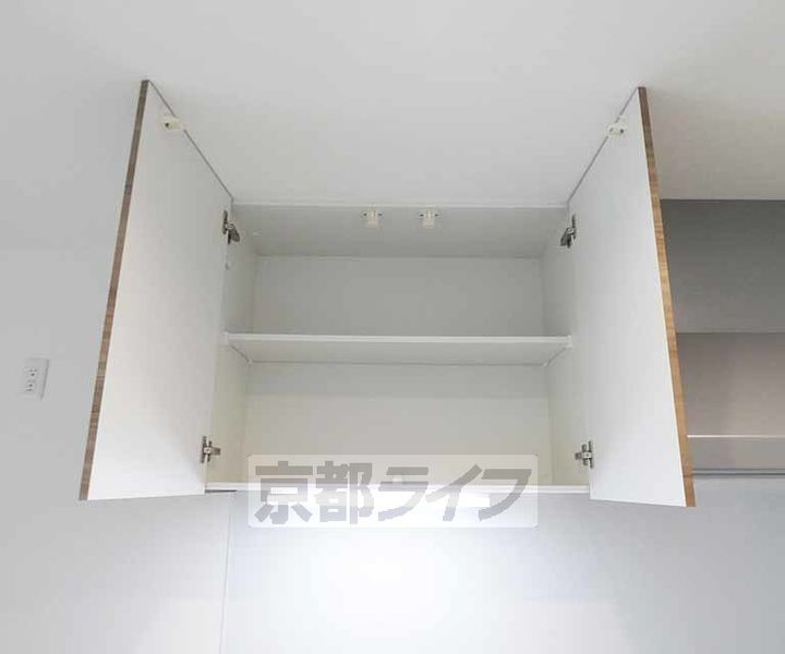 京都府京都市伏見区下中町の賃貸アパートのキッチン