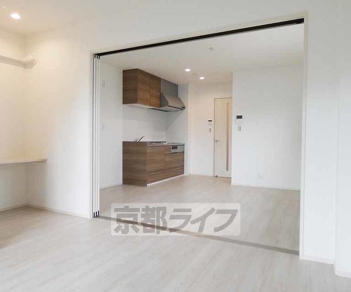 ネクスト伏見303の居間