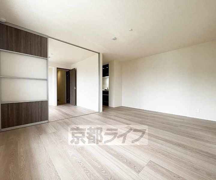 GRAMM奥海印寺 EASTの居間