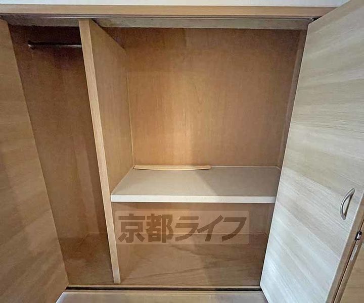 フラット8202の内装