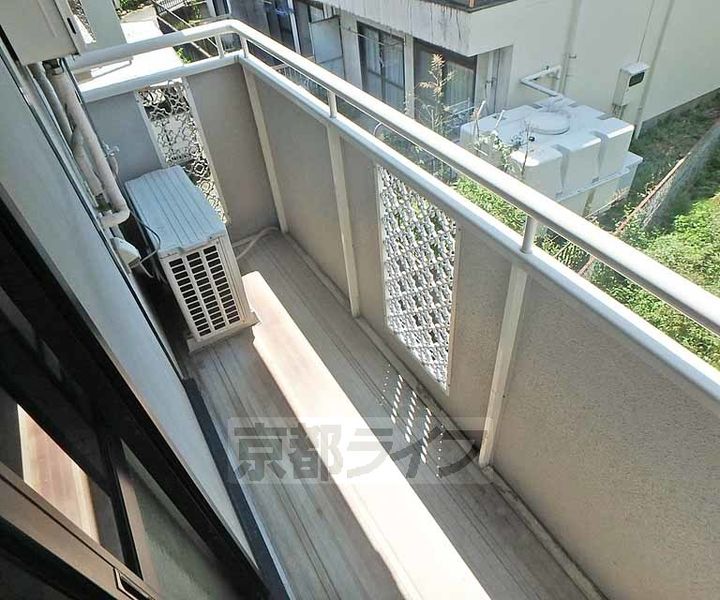 京都府京都市西京区山田平尾町の賃貸アパートの内装