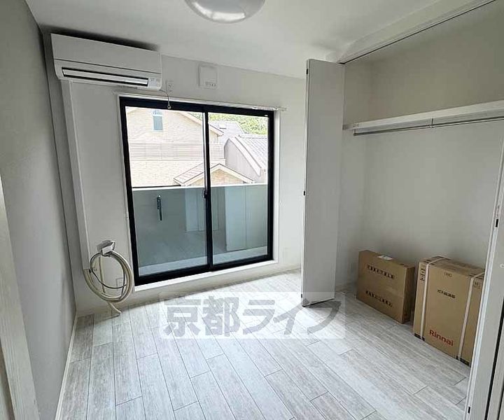 京都府京都市山科区四ノ宮南河原町の賃貸マンションの居間
