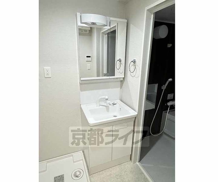京都府京都市山科区四ノ宮南河原町の賃貸マンションの内装