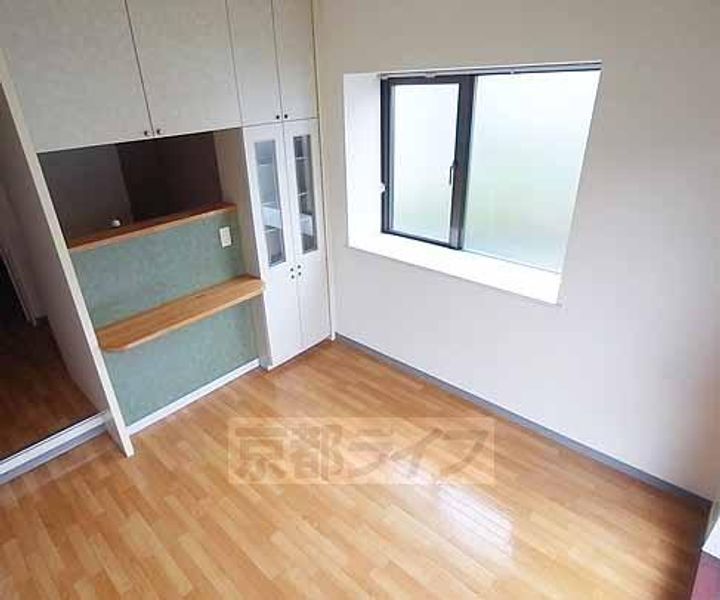 メゾン・ド・パイユ206の居間