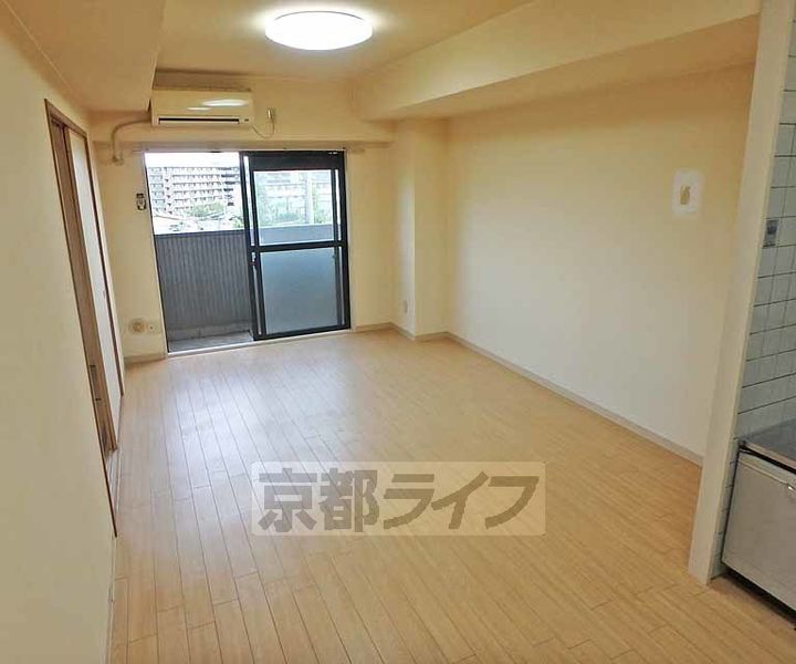 メゾン・ド・リッツの居間