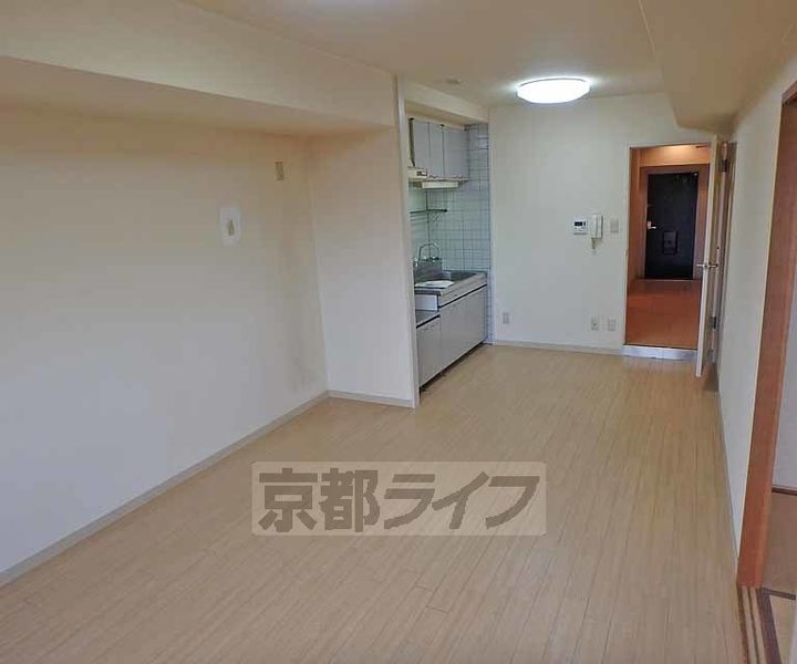 メゾン・ド・リッツの居間