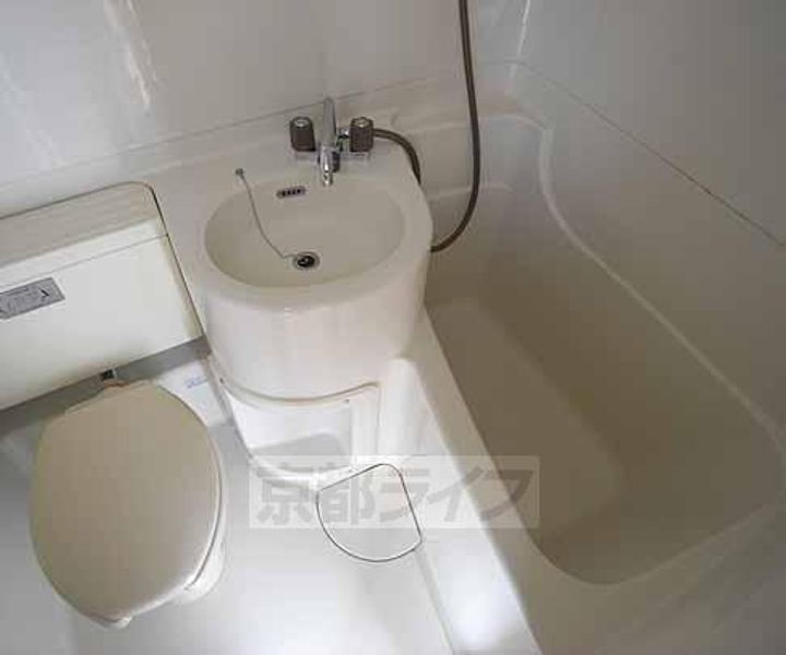 京都府京都市西京区山田北山田町の賃貸マンションの風呂