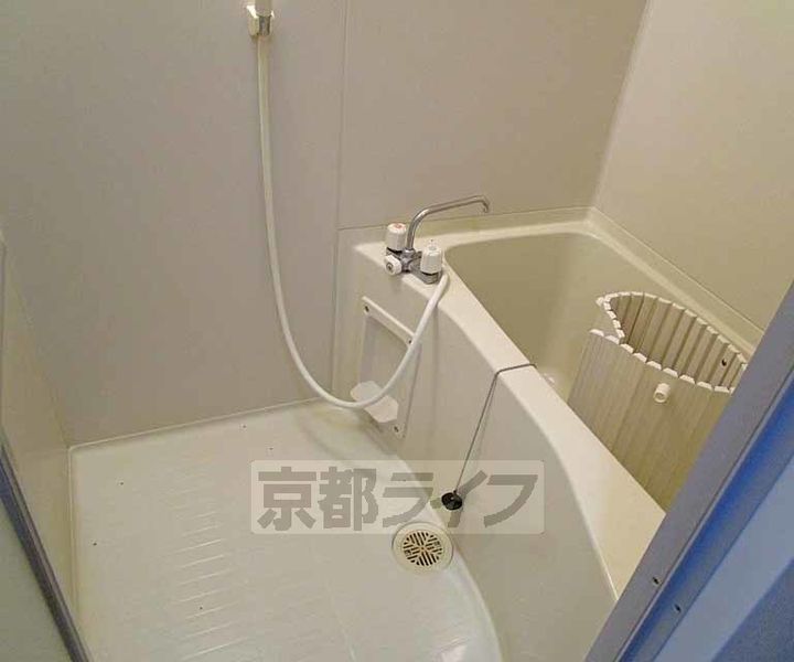 ユニメント桂206の風呂
