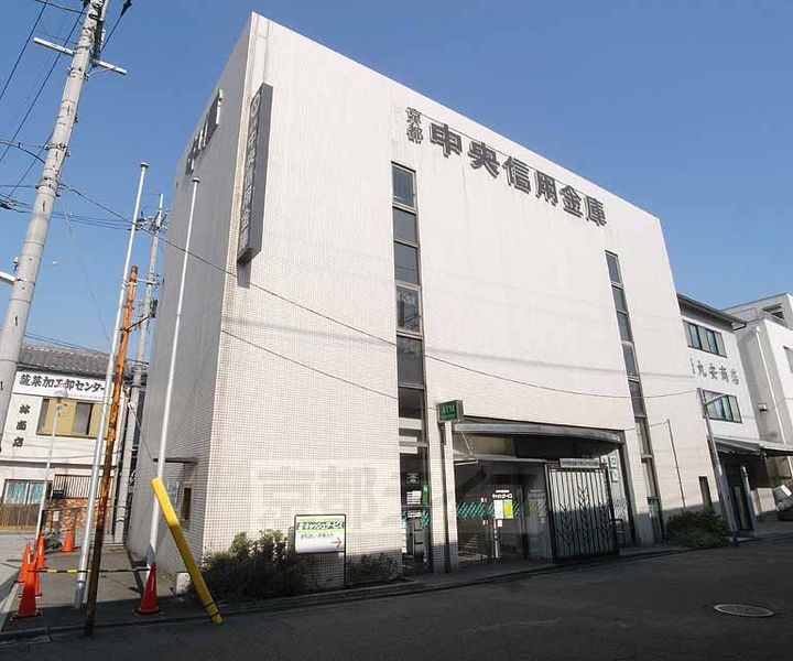京都府京都市下京区中堂寺薮ノ内町の賃貸アパートの周辺