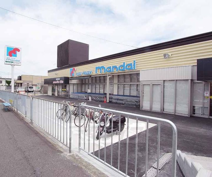 京都府京都市伏見区羽束師鴨川町の賃貸アパートの周辺
