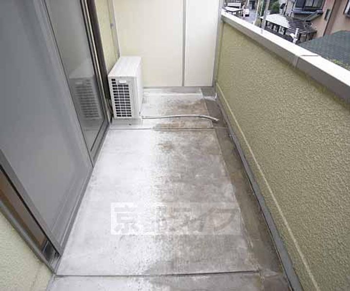 シャルレ5番館206の内装