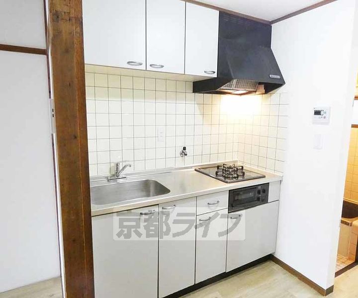 京都府京都市伏見区深草出羽屋敷町(一戸建)の賃貸物件のキッチン