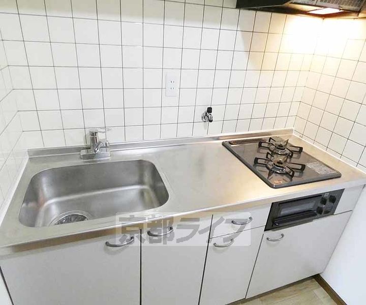 京都府京都市伏見区深草出羽屋敷町(一戸建)の賃貸物件のキッチン