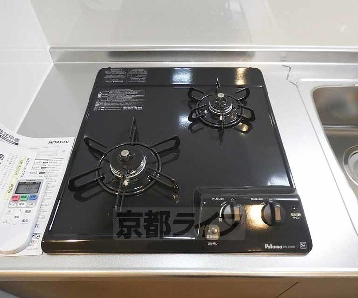 京都府京都市伏見区両替町1丁目の賃貸アパートのキッチン