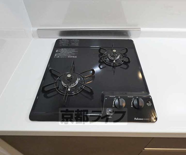 セレニティ伏見桃山303のキッチン