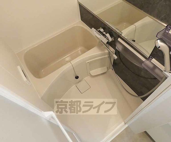 セレニティ伏見桃山101の風呂