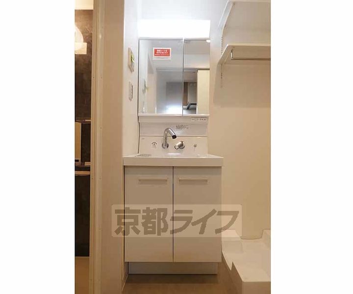 セレニティ伏見桃山101の内装