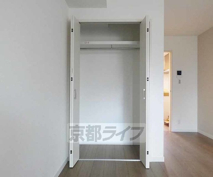 セレニティ伏見桃山101の内装