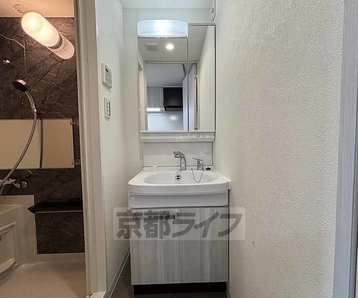 プレサンス大津京町ベルリーヴァ604の内装