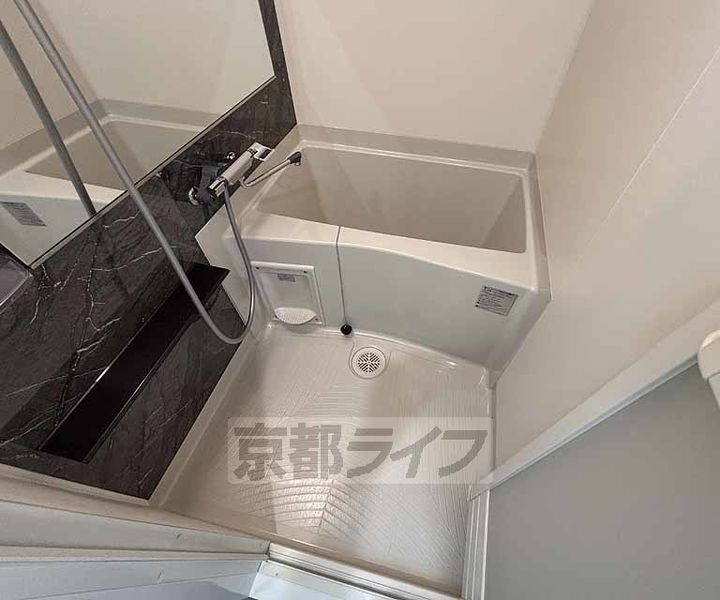 プレサンス大津京町ベルリーヴァの風呂