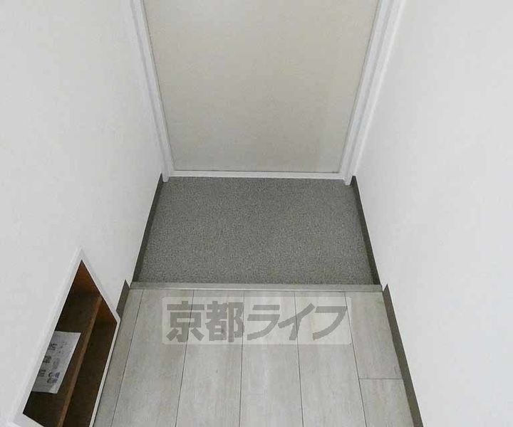 桃山サニーハイツ406の玄関