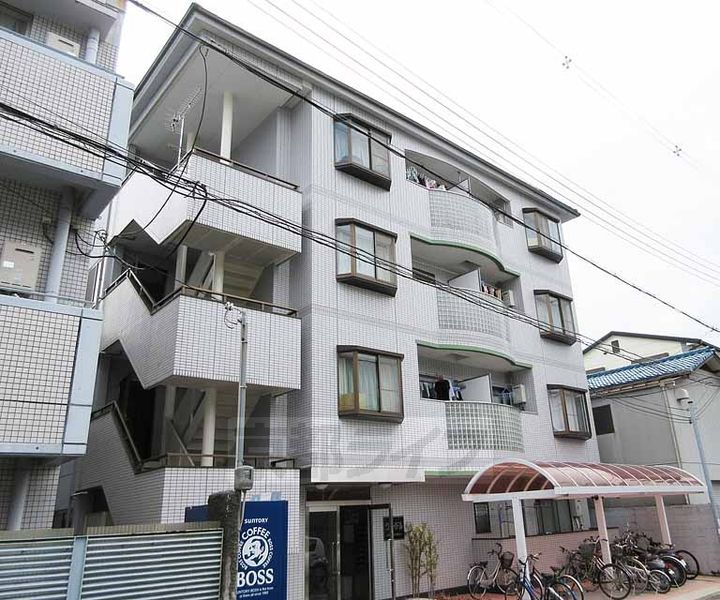 クレイドル103の外観