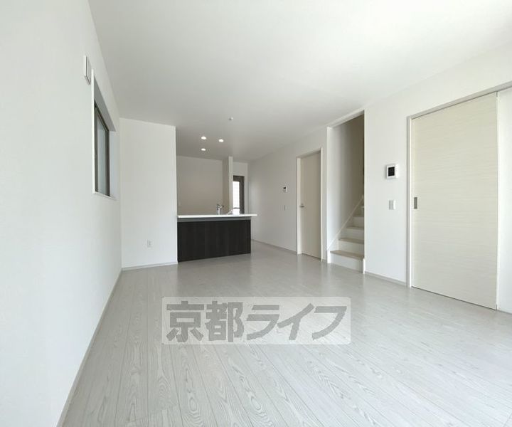 京都府京都市北区上賀茂北ノ原町(一戸建)の賃貸物件の居間