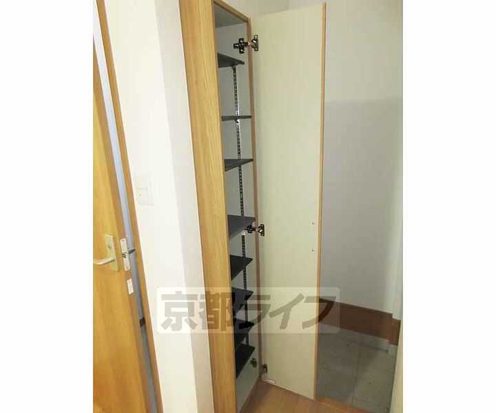 京都府京都市山科区御陵四丁野町の賃貸アパートの内装