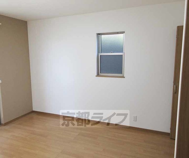 京都府京都市山科区御陵四丁野町の賃貸アパートの居間