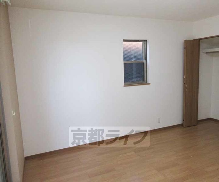 京都府京都市山科区御陵四丁野町の賃貸アパートの居間