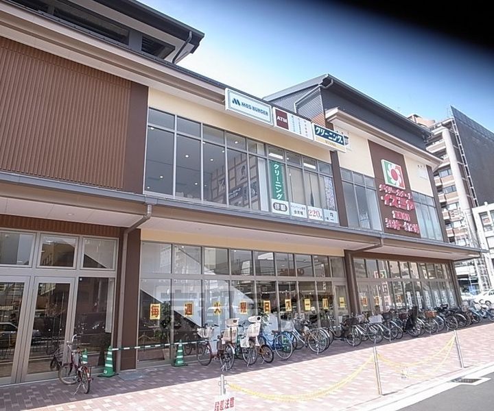 アパルトマン御所西102の周辺