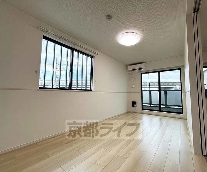 ディアコート唐崎の居間