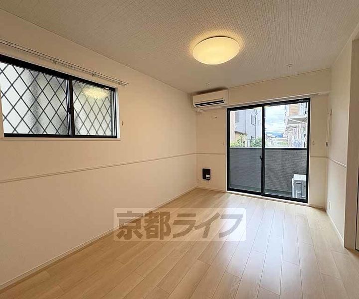 ヒカルサ大津唐崎Ⅱの居間