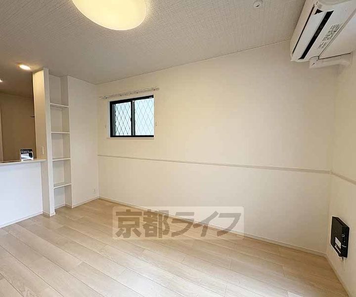 ヒカルサ大津唐崎Ⅱの居間