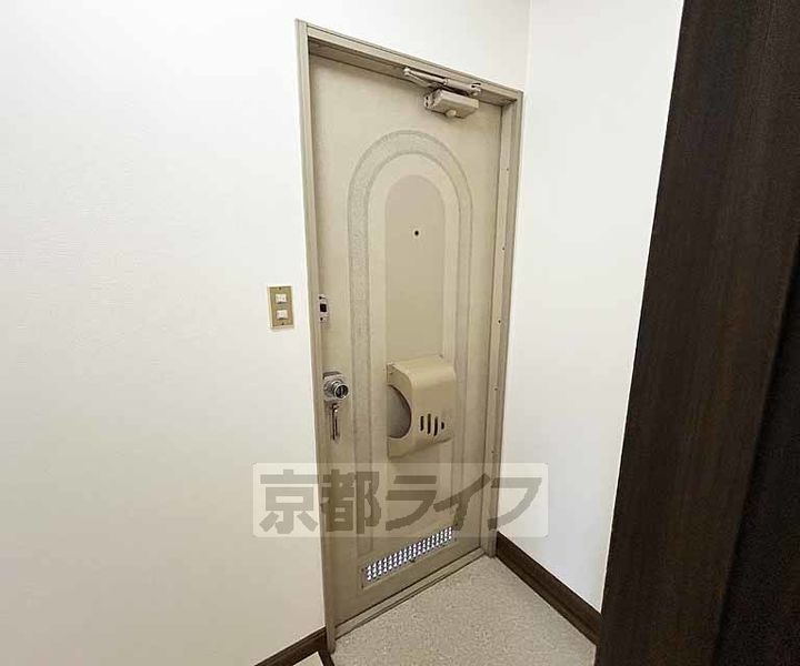 福崎ハイツの玄関