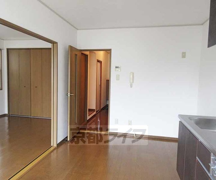 R−Grants京都安朱South202の居間