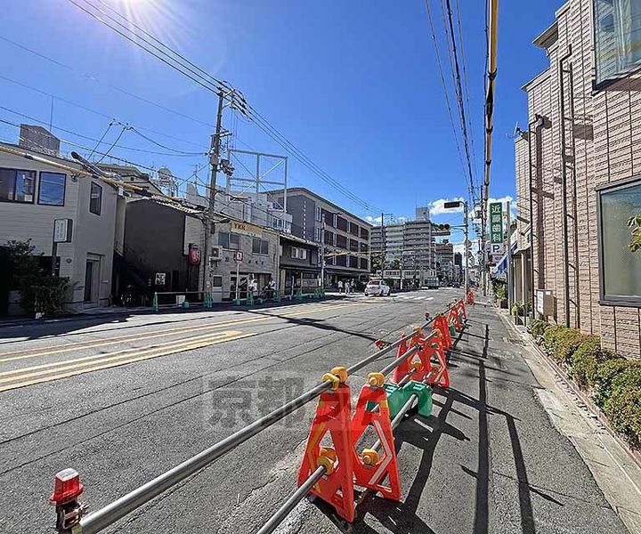 京都府京都市中京区壬生坊城町の賃貸マンションの周辺